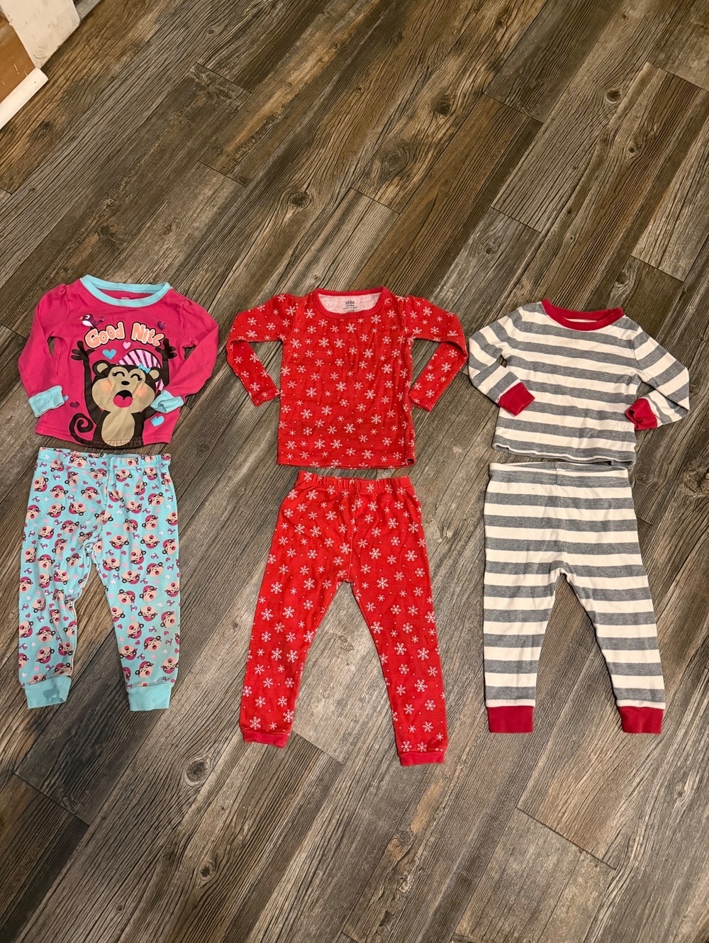 Bundle of girls pajama sets 18m